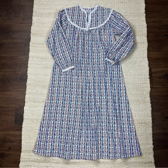 Lanz of Salzburg Sz S Nightgown Classic Blue Tyrolean Stripe Flannel NWOT - Picture 9 of 16